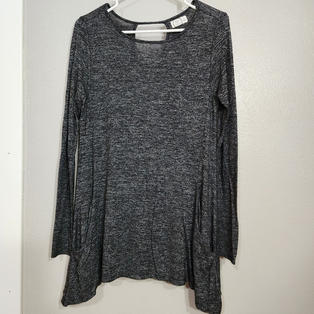 Maurice's Women's Shirt Size Medium Long Sleeve Gray Black With Pockets